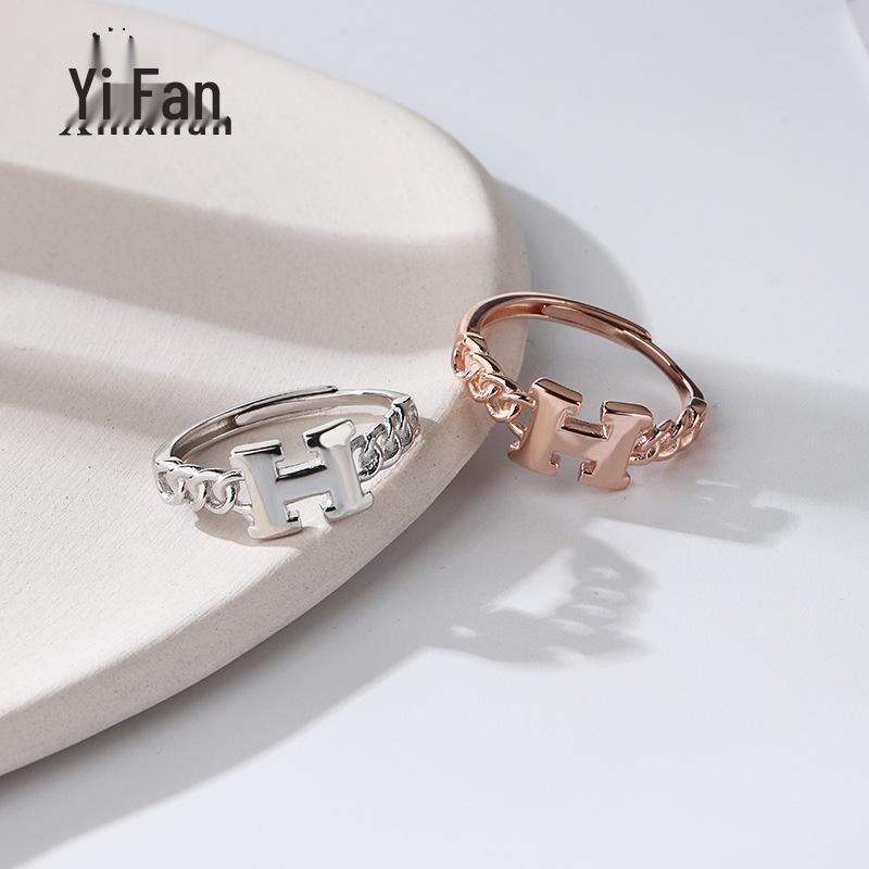 

Кольцо из стерлингового серебра S925 цвета розового золота с большой буквой H для женщин - Роскошный модный аксессуар Platinum - 925 Sterling Silver