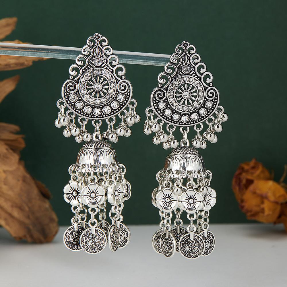 New Ethnic Style Earrings, Bohemian Design Tassel Earrings, Retro and High-end Earrings with Temperament