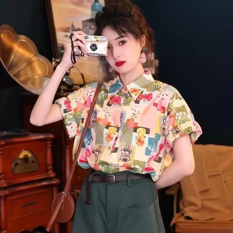 Ladies Summer Bohe Shirt - Oversized Short Sleeve Button Down Flower Printed Top for Casual Layering