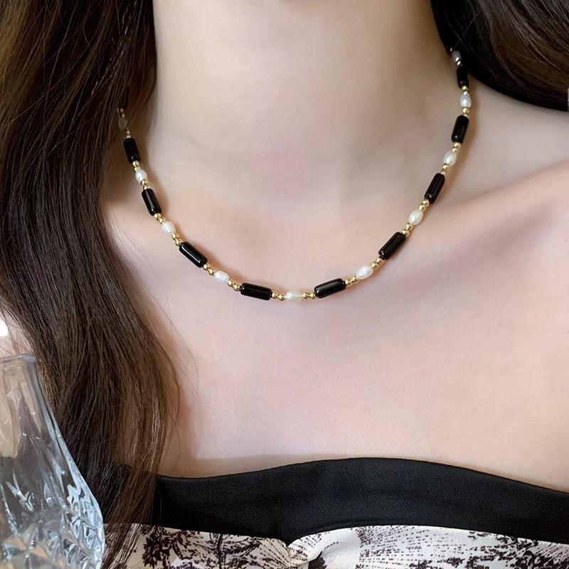 Rice Grain Freshwater Pearl Long Strip Black Agate Necklace Women's Light Luxury Cold Wind Collarbone Chain