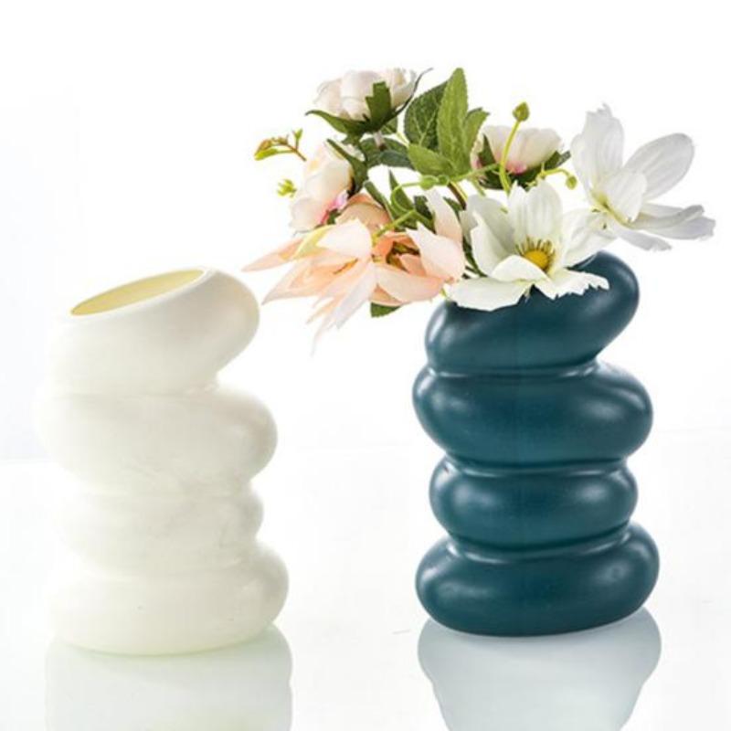 Flower Vase High Durability Smooth Edge Shatterproof Modern Table Spiral-Shaped Flower Vase Centerpieces Decoration
