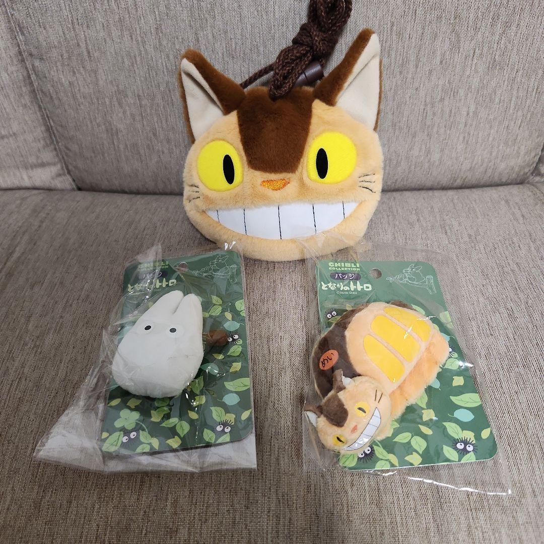 Cat bus stuffed toy pouch, cat bus/small Totoro badge