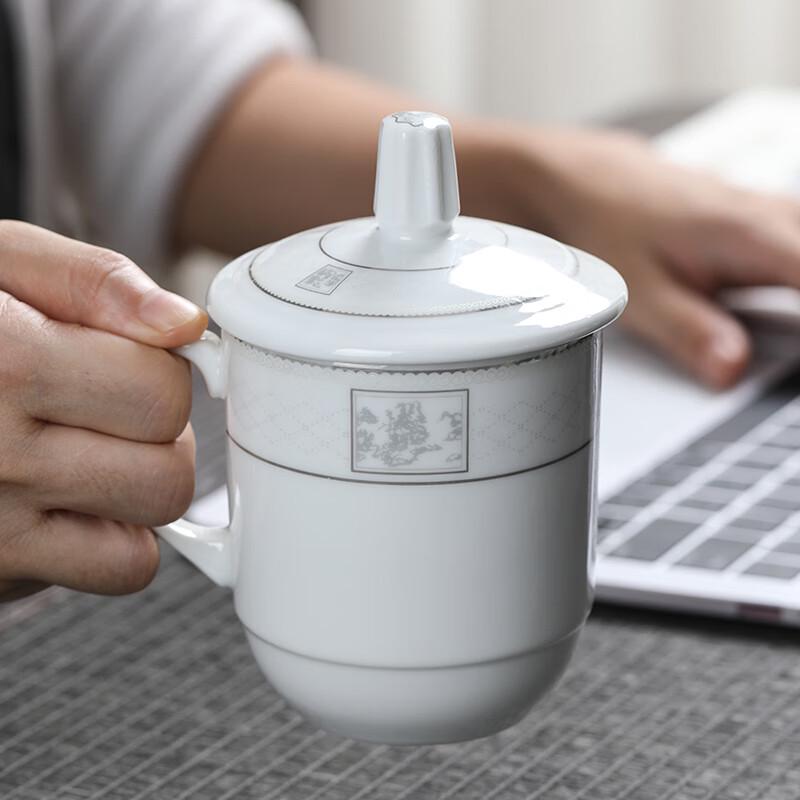 MULTIPOTENT Ceramic Tea Cup with Lid
