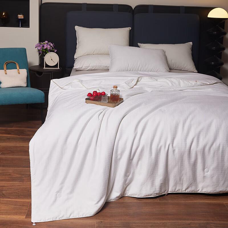 Hengyuanxiang Firefly Ice Silk Quilt