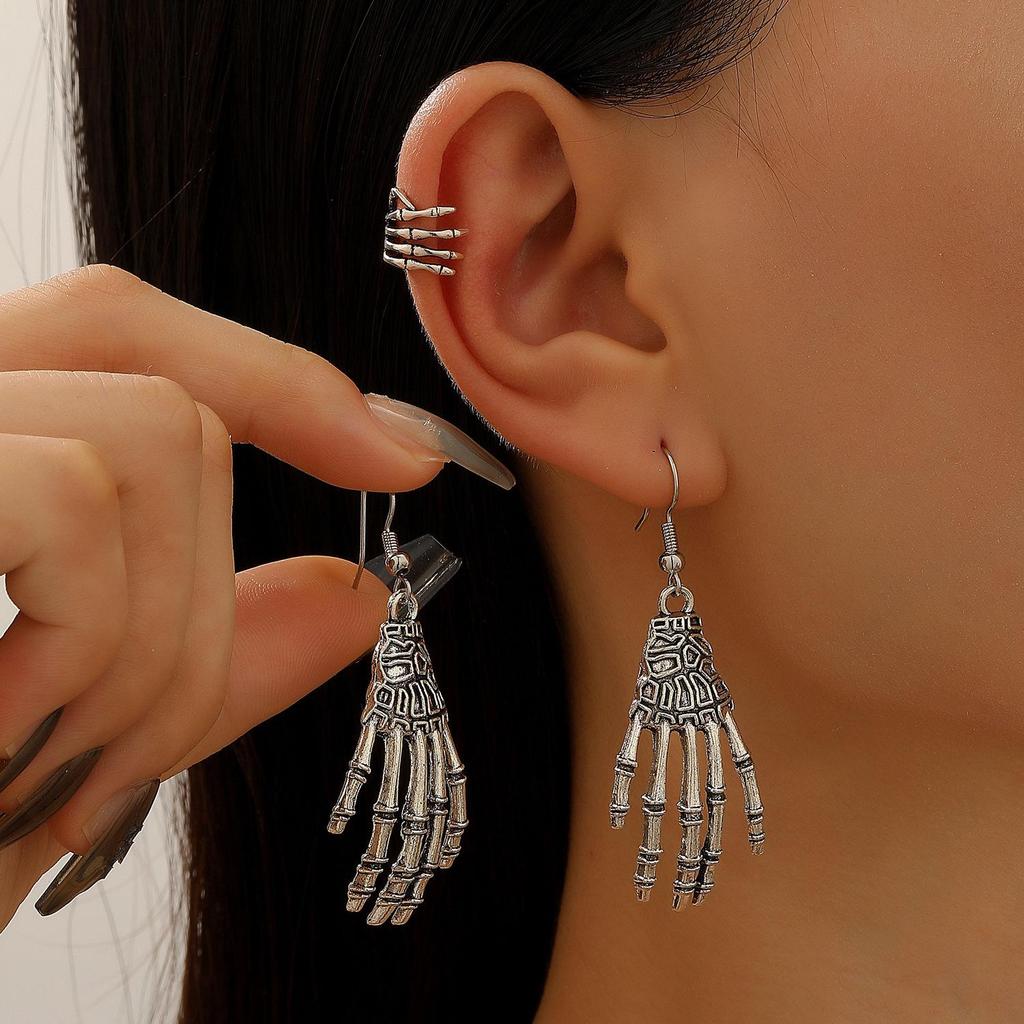 Retro Gothic Skull & Spider Ear Bone Clip - No Piercing Needed