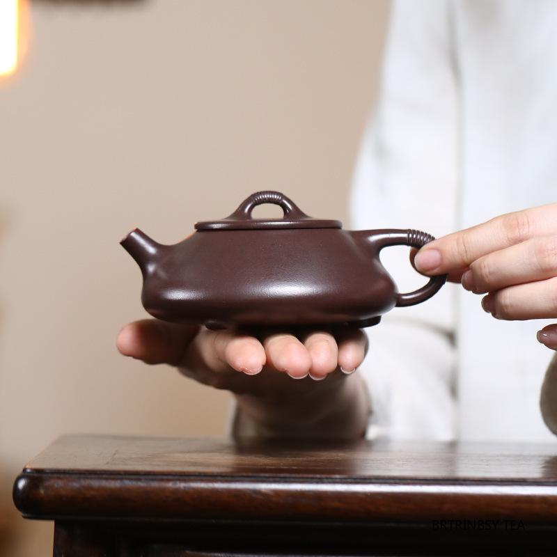 170ml Chinese Yixing Purple Clay Teapot Handmade Triangular Shape Tea Pot Raw Ore Purple Mud Kettle Household Zisha Tea Set