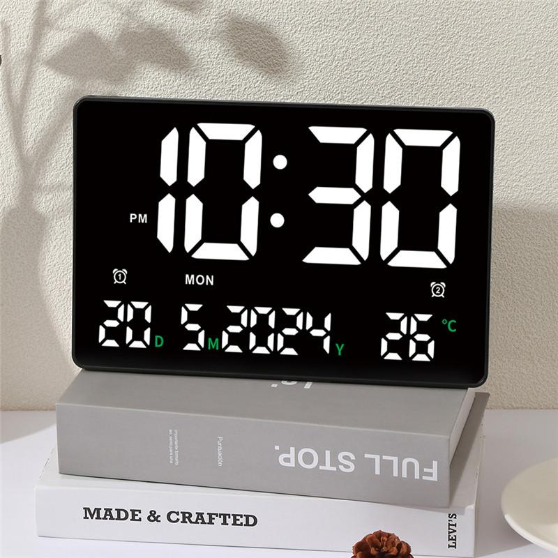Digitale Wanduhr Wecker 12H/24H Datum Temperatur Woche Zwei Alarmsätze Schreibtischwecker Stecker Kleine Uhr für Schlafzimmer