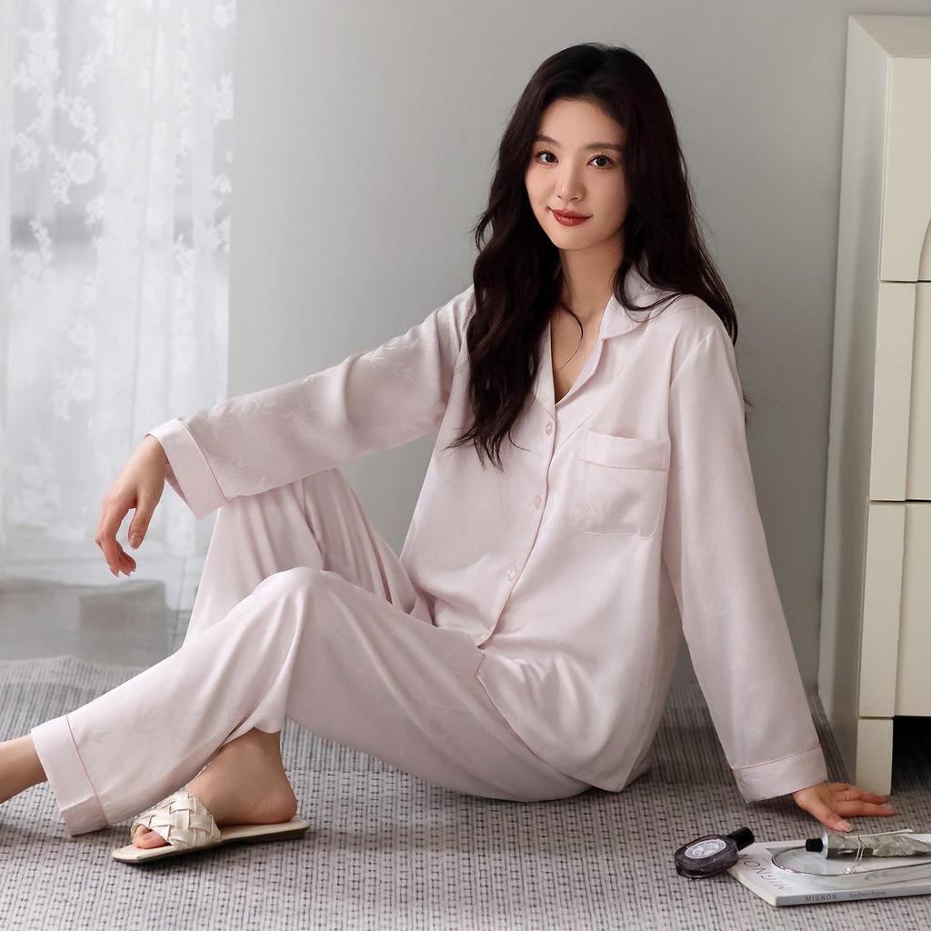 Women's Ice Silk Pajama Set: Spring & Autumn Long Sleeve, Light Luxury Style, Suitable for Indoor & Outdoor Wear.