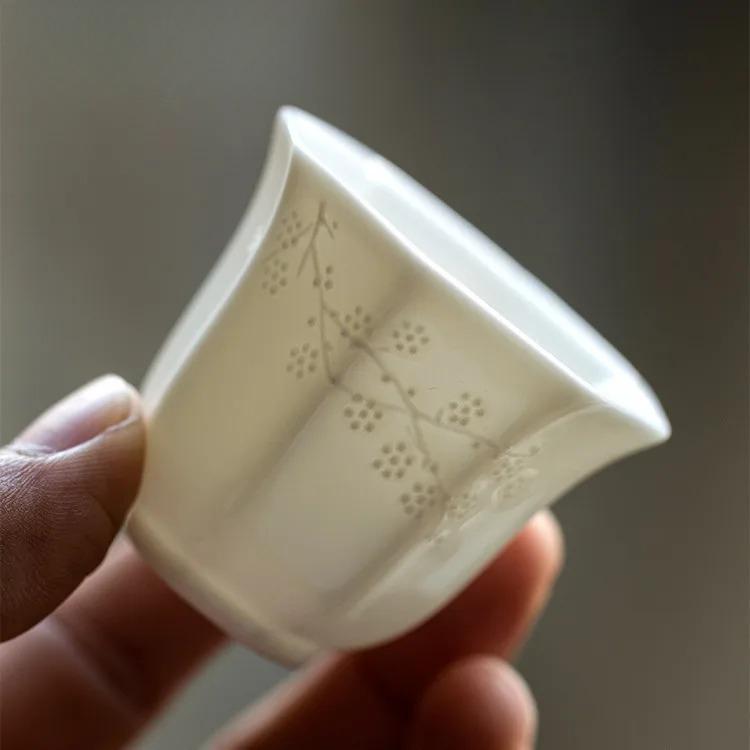 2pc/lot Handmade Relief Pine Teacup Dehua White Porcelain Master Cup Small Tasting Tea Bowl Meditation Cup Kung Fu Teaset 45ml