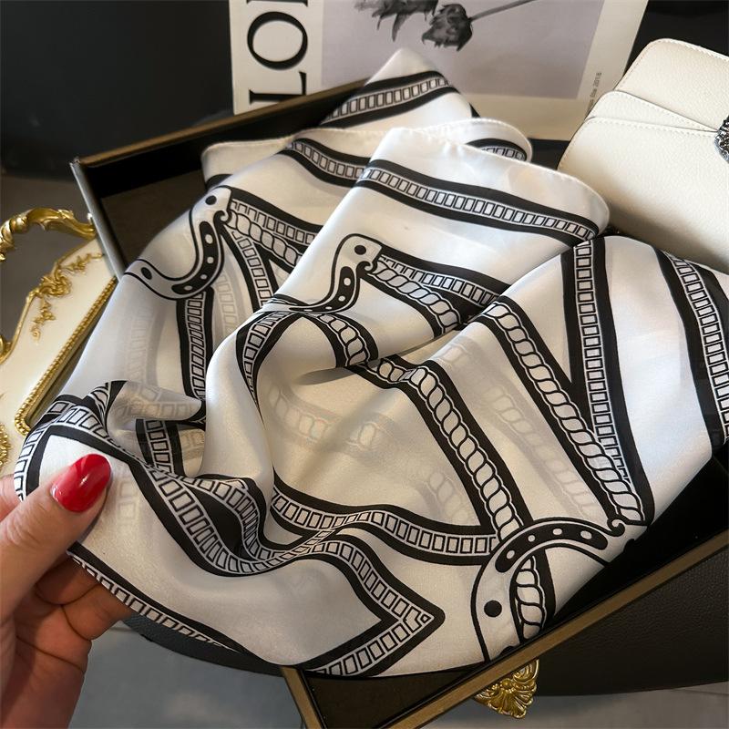 Imitation Silk Scarf For Women Spring/Summer Chain Print Square Scarf Decoration Bandanna Neckerchief Luxury Headband Hijab