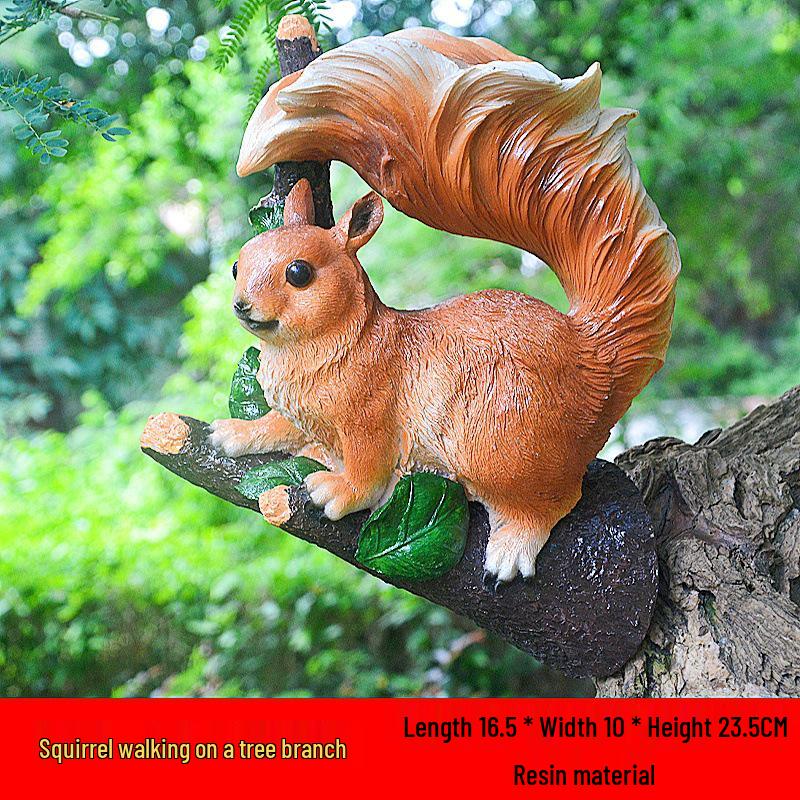 Outdoor Garden Decor: Creative Resin Squirrel Ornaments for Courtyard and Kindergarten.