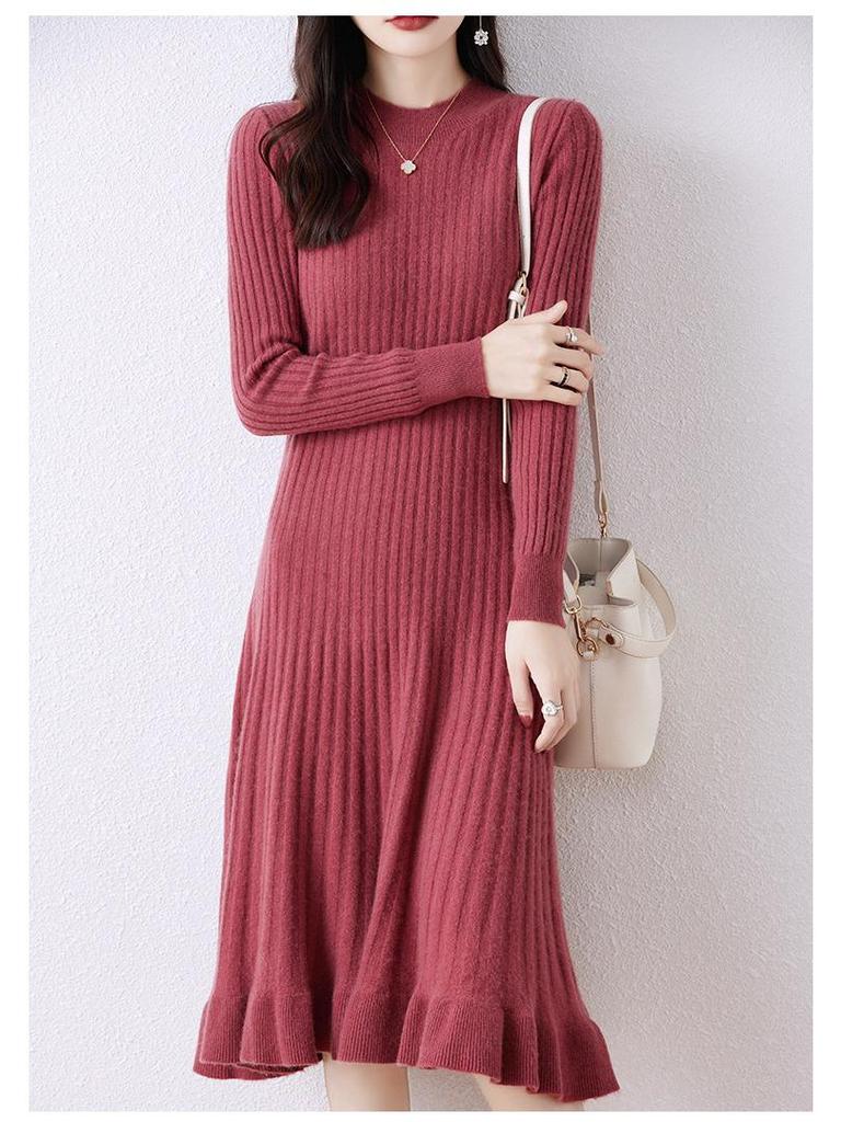 Women's Extra Long Wool Dress - Slim Fit, Round Neck, Autumn/Winter