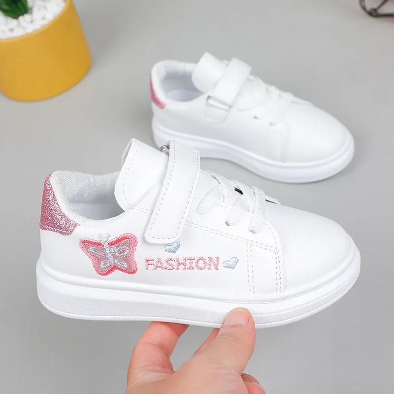 

Модная весенне-осенняя детская повседневная обувь 2025 с вышивкой в виде бабочки, модные стили, балетки для девочек, детские кроссовки 26 розовый