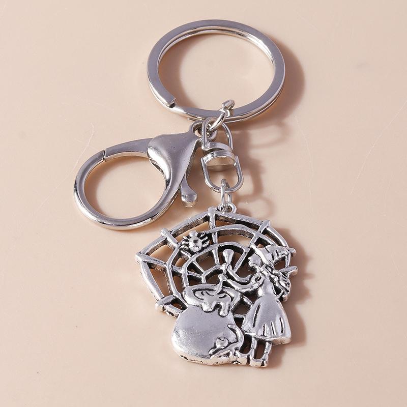 Fashion Stainless Skull Keychain Halloween Skeleton Bat Pumpkin key Rings for Men Women Handbag Pendants DIY Party Jewelry Gifts