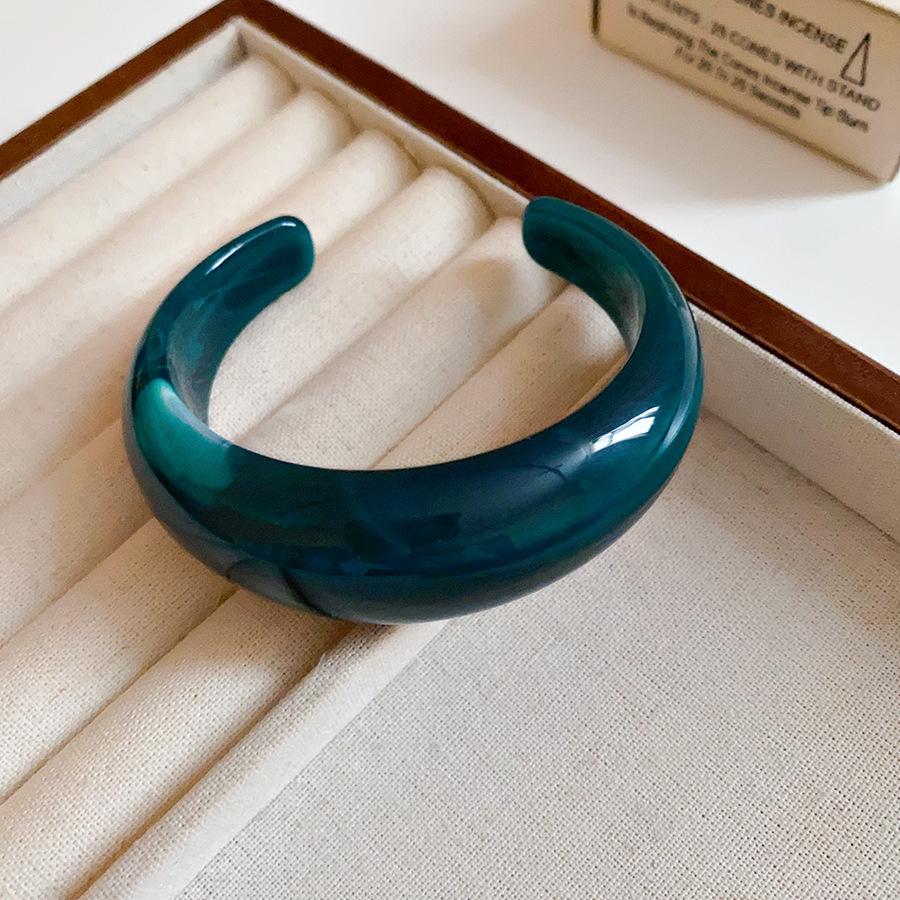 Dopamin Ombre Geometrischer Harzarmreif: High-End Europäischer & Amerikanischer Nischen-Modeschmuck