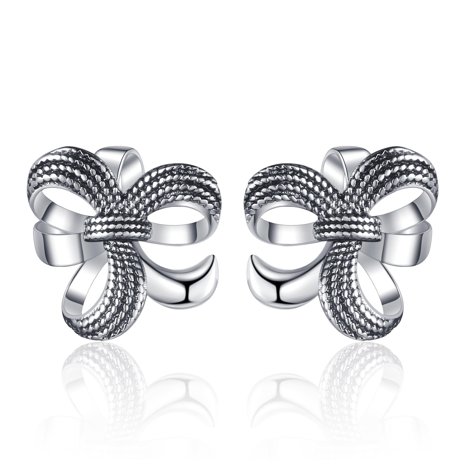 

Новые французские серьги в форме маленьких свежих полых цветов для женщин, модные, милые и универсальные, легкий и роскошный стиль