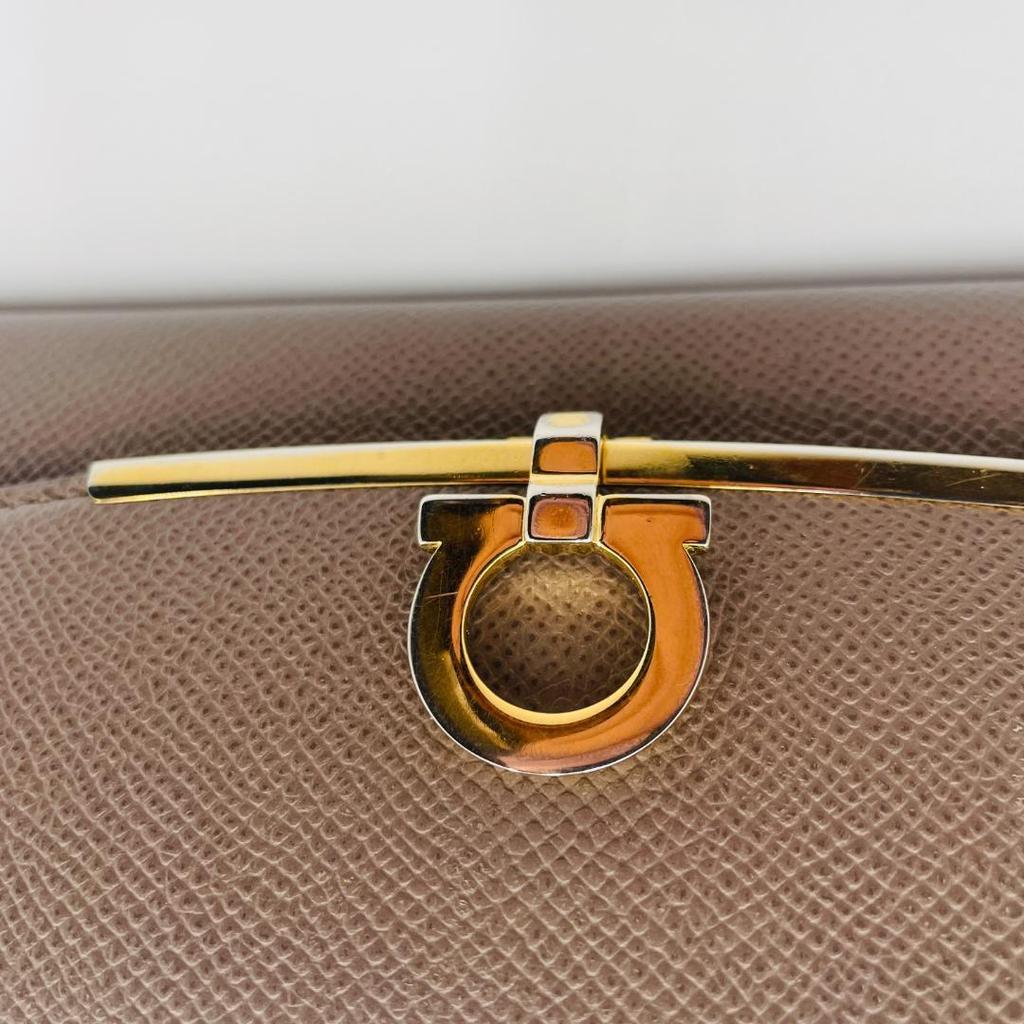 Used FERRAGAMO Gancini Long Wallet Beige with Pass Case