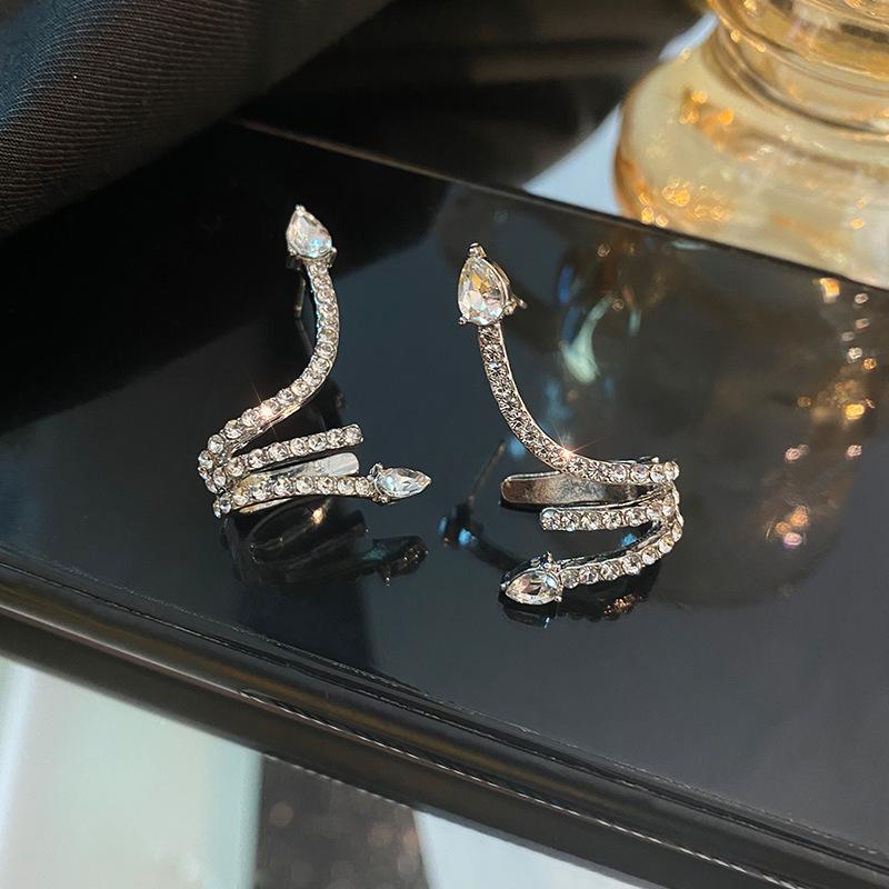JWER New Exquisite Rhinestone Shiny Zircon Snake Earrings Stud for Ladies Girls with Ear Clip Trendy Street Party Jewelry Gifts