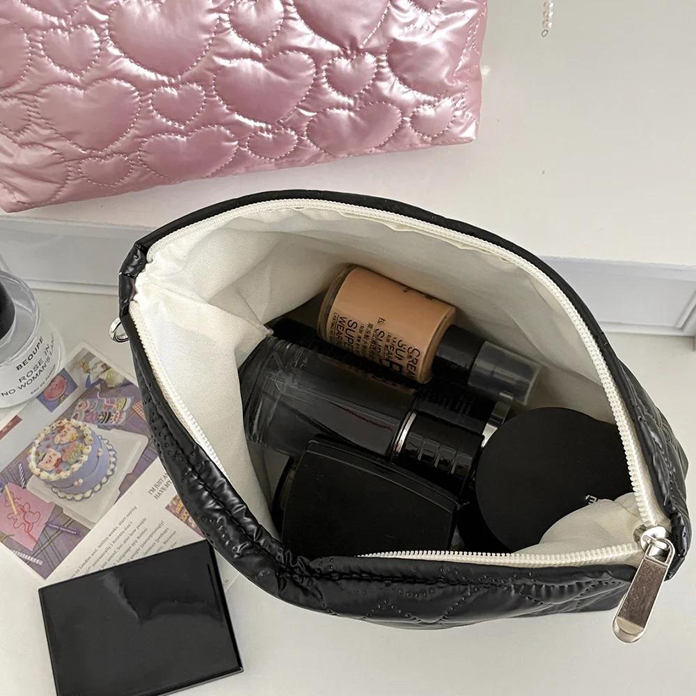 Luxury Heart Waterproof Women Makeup Bag Handbag Travel Cosmetic Toiletry Storage Pouch Elegant Square Zipper Bag