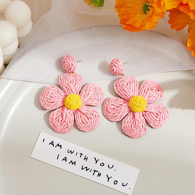 Hand-Woven Raffia Earrings Cute Solid Color Flower Earrings Vacation Style Candy Color Earrings