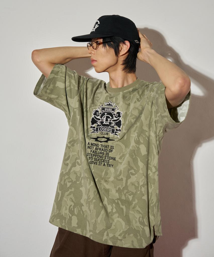 Lujeoseukeulleob Varsity Logo Short Sleeve T-Shirt Camo