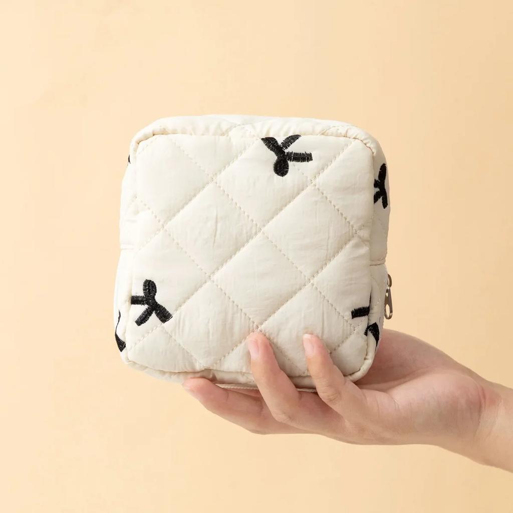 Cute Bow Embroidered Makeup Bag Cosmetic Bags Women Zipper Cosmetic Organizer Handbag Box Shape Portable Toiletry Case for Girls
