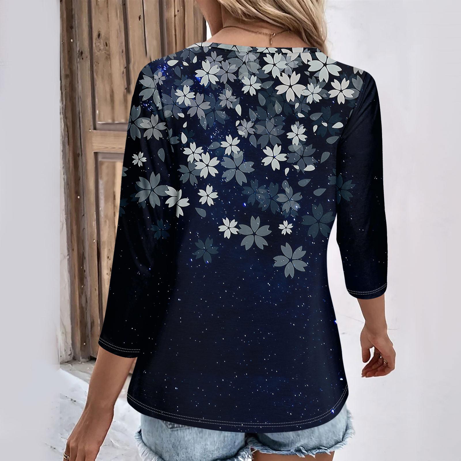 Женские повседневные футболки с рукавом 3/4 для выходных с V-образным вырезом и принтом — фото 6