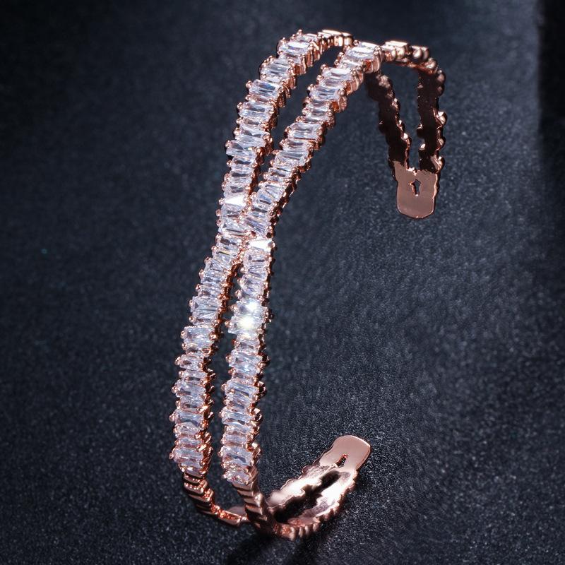 

Trendy Hand Jewelry, Shiny Zircon Cross Irregular Opening Bracelet.
