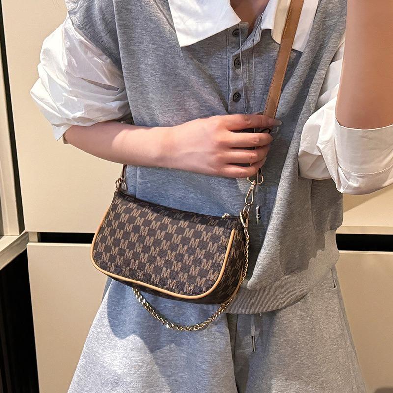 Retro New Women's Shoulder Armpit Bag Trendy Casual Versatile Commuter High Sense Messenger Bag Women
