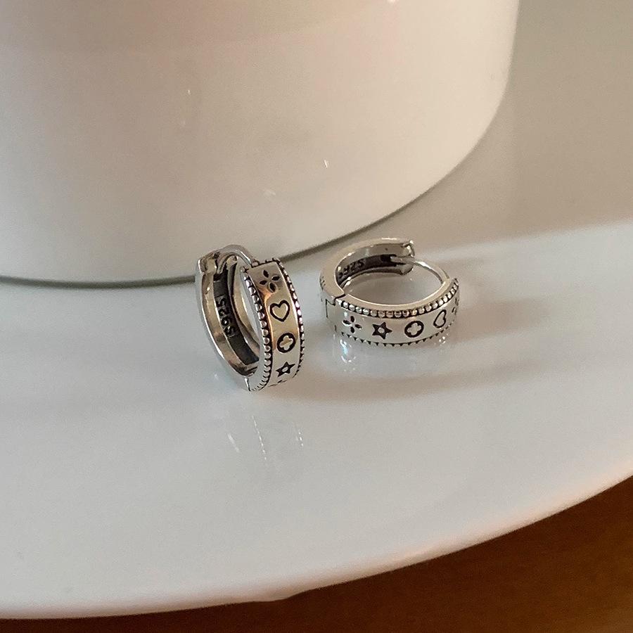 

Французские ретро серьги-кольца в форме сердца: Элегантные, Легкие Роскошные Серьги для Женщин