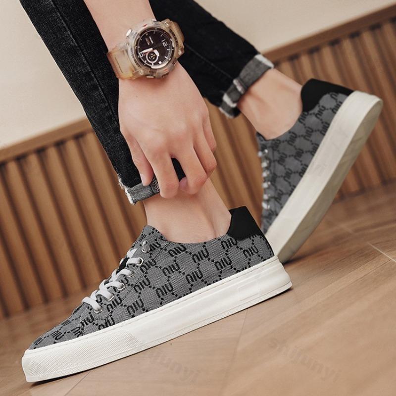 Fashion 2025 Autumn Men's Retro Breathable Low Top Thick Soled Casual Shoes Fashion Trend Versatile Comfortable Non Slip Chunky sneakers