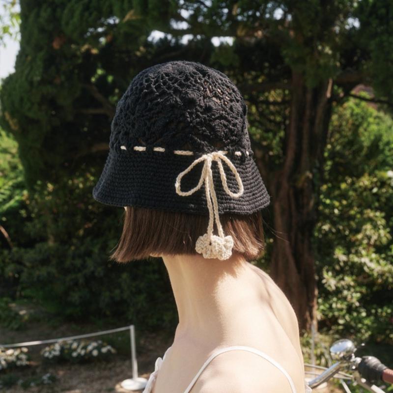 ALLINCOMPLETE Tide Crochet Hat Black