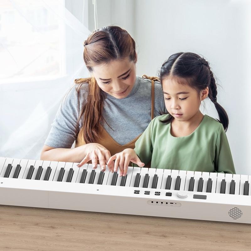 Rechargeable 88-Key Foldable Portable Bluetooth MIDI Keyboard for Beginners and Adults