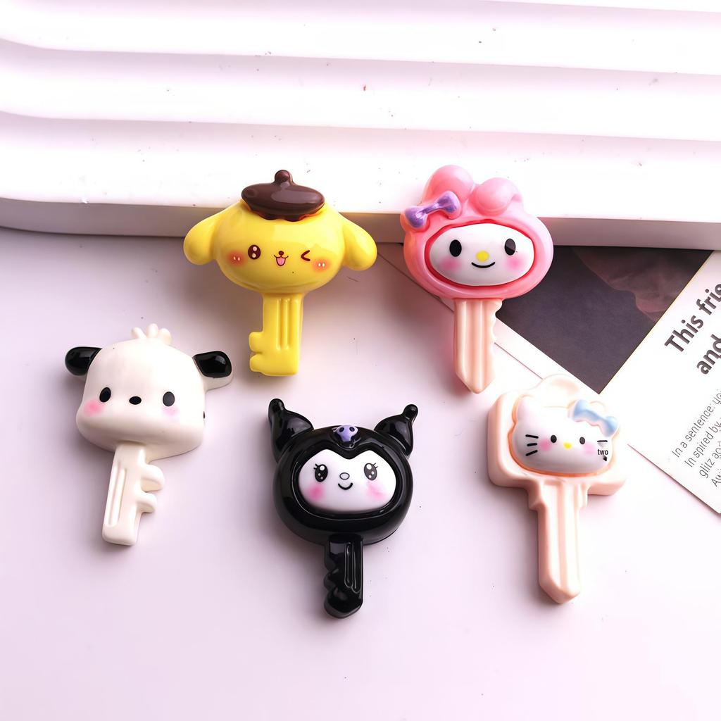 Sanrio Cartoon Resin Keychain & Hair Clip Accessories