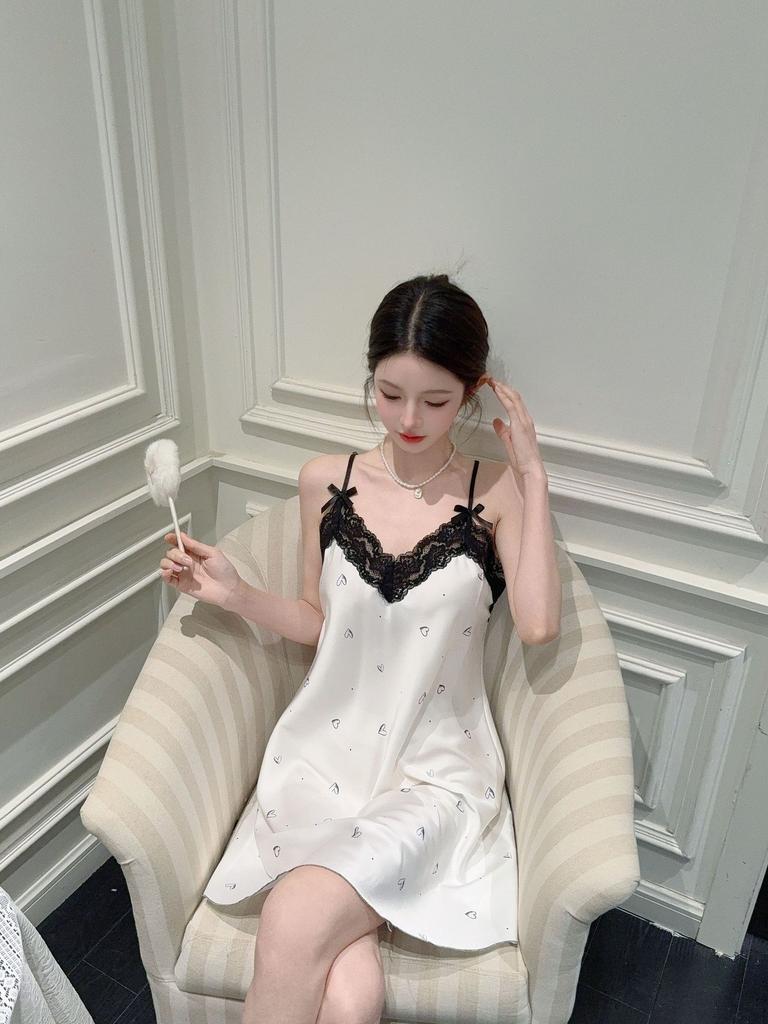 Sexy pajamas women Ice Ribbon chest pad summer ice silk new nightgown pure lust wind sweet print lace loungewear