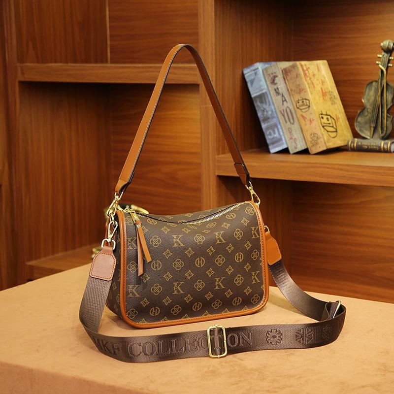 Popular underarm bag women's fashion large-capacity commuter bag women's broadband shoulder messenger bag