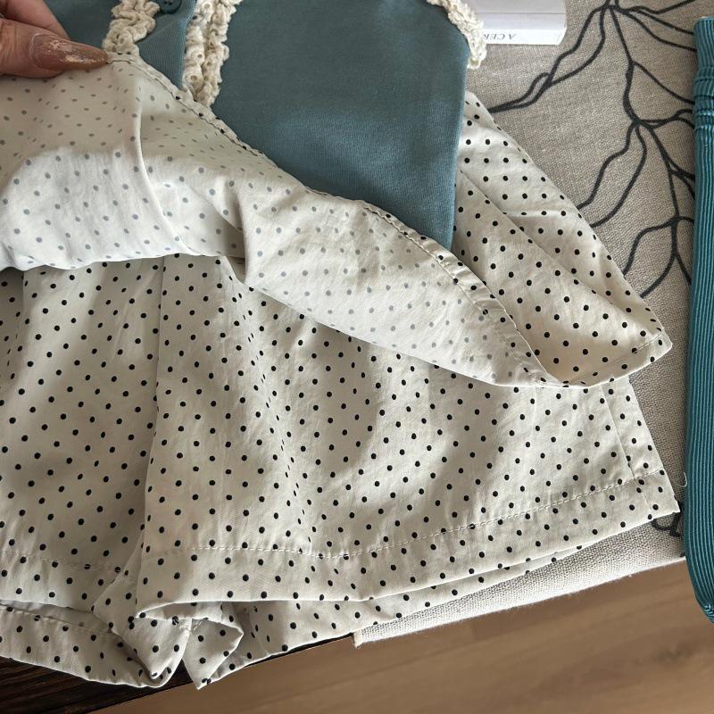 Korean-Style Kids' Summer Outfit: Lace-Trim Tank & Polka Dot Skort Set