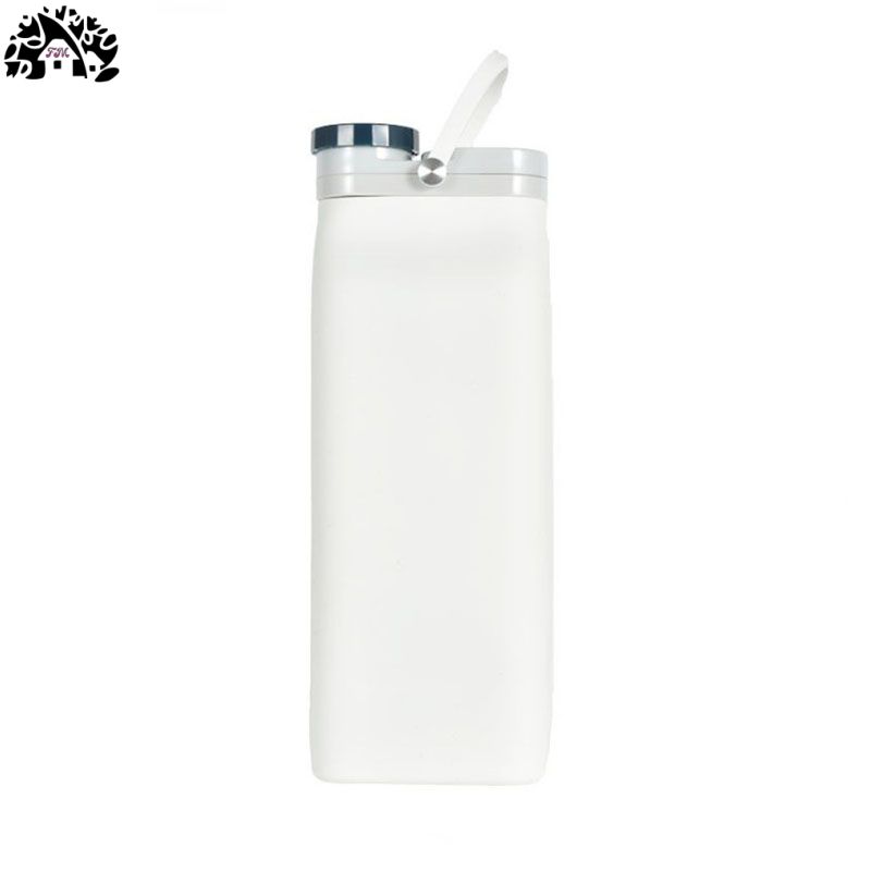 Collapsible water bottle, BPA-free - 20oz collapsible water bottle, travel and sports water bottle, triple leak-proof, lightweight.