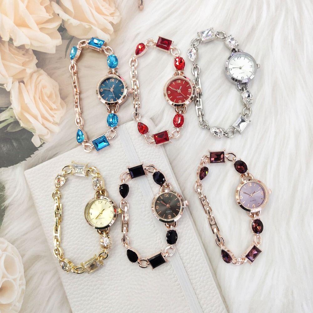 Elegant Women's Bracelet Watch Retro Quartz Wristwatch Vintage Rhinestone Quartz Watch Female