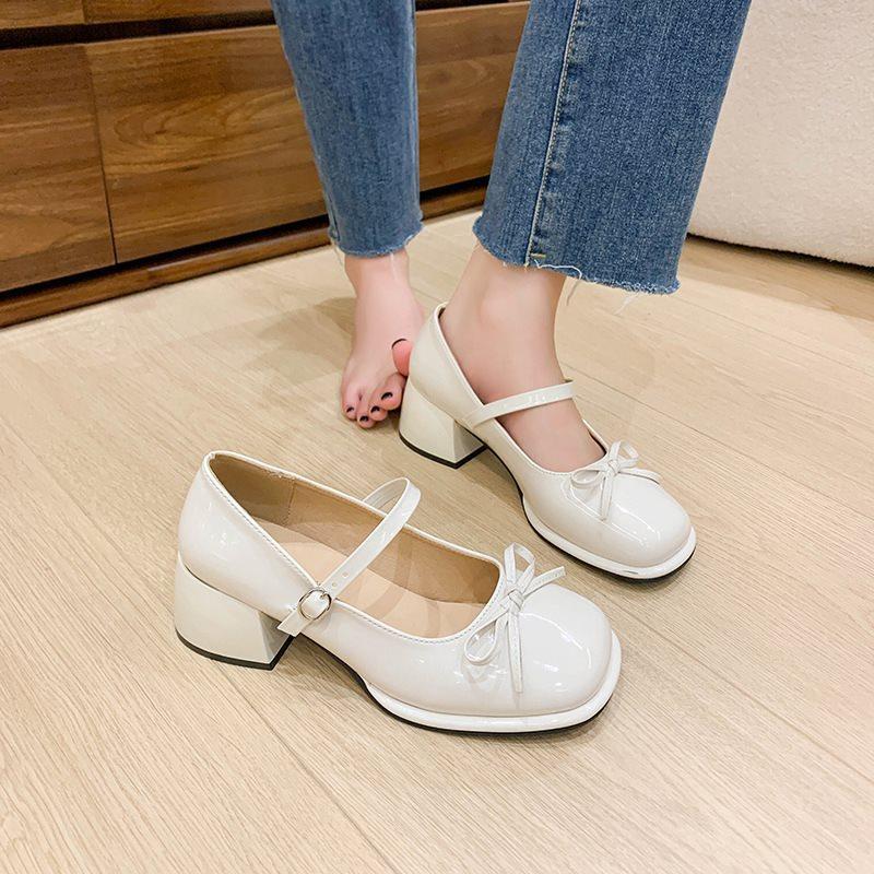 Fashion Korean version autumn single shoes shallow mouth casual year skirt Mary Jane shoes women's new 2025 word with thick heel
