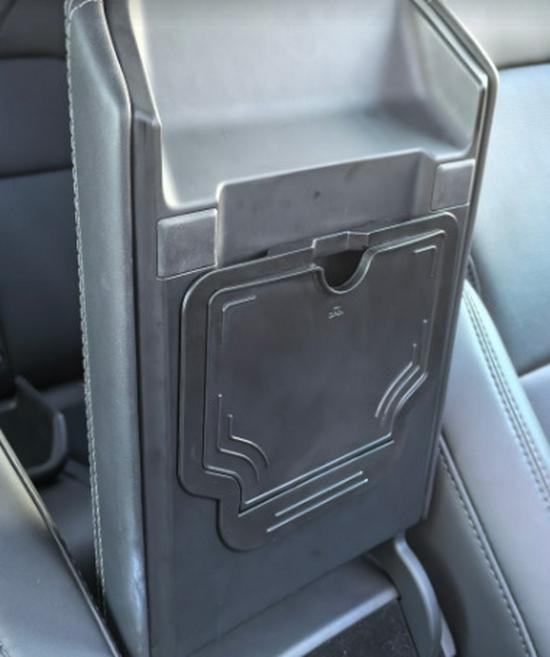Tesla Model Y/3 Center Console Armrest Storage Box