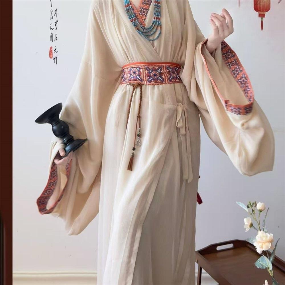Original restauriertes Hanfu-Set für Frauen aus der Zeit der Streitenden Reiche, Zhiju, Kreuzkragen, weite Ärmel, locker, gerader Saum, Robe, traditionelles chinesisches Kostüm