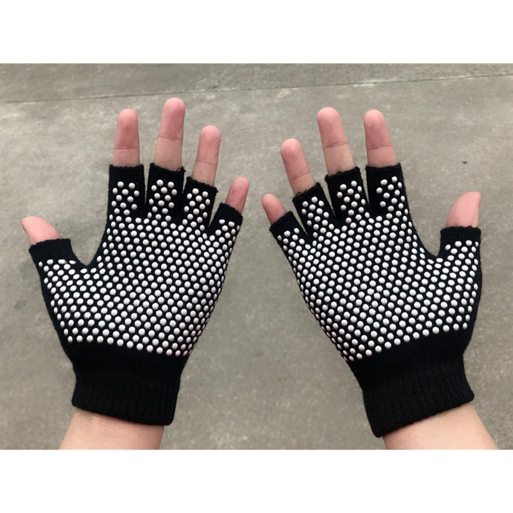 1 Pair Women Half Finger Breathable Sports Half Finger Gloves for Gym Yoga Fitness(black)