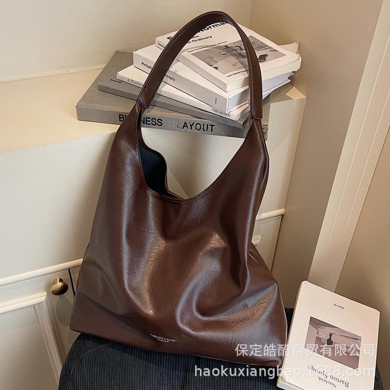 Slack retro brown bag 2025 new fashion simple women's shoulder bag large capacity commuter tote bag