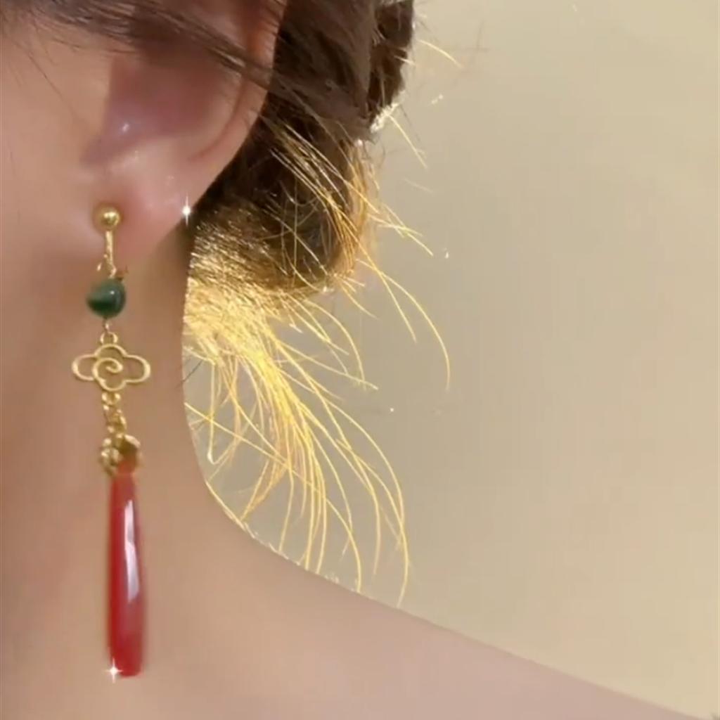 Nouvelles Boucles d'Oreilles Goutte d'Eau Nuage Auspicieux Style Chinois Ancien Rouge Toast Style National Boucles d'Oreilles Crochets d'Oreilles Rétro Qipao Boucles d'Oreilles Premium