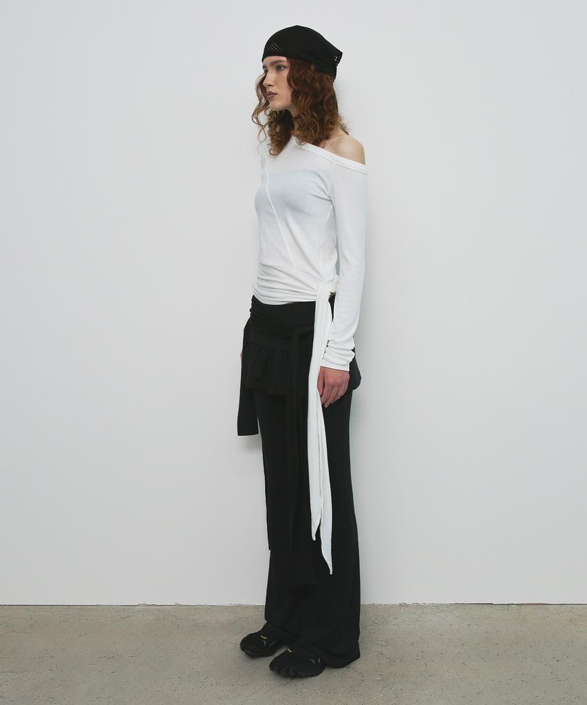 Saendeulig One Shoulder Unbalanced Strap T-Shirt_Ivory