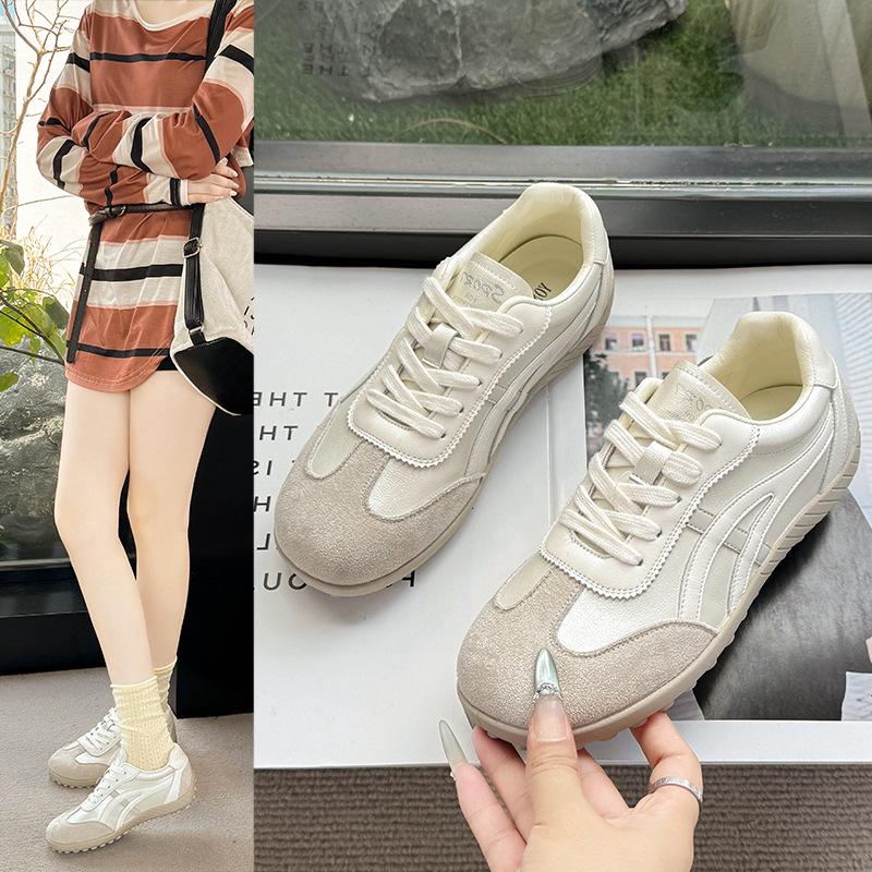 Flat bottom versatile German training shoes women's 2025 new autumn explosion Forrest Gump shoes non-slip heightening sports and leisure board shoes