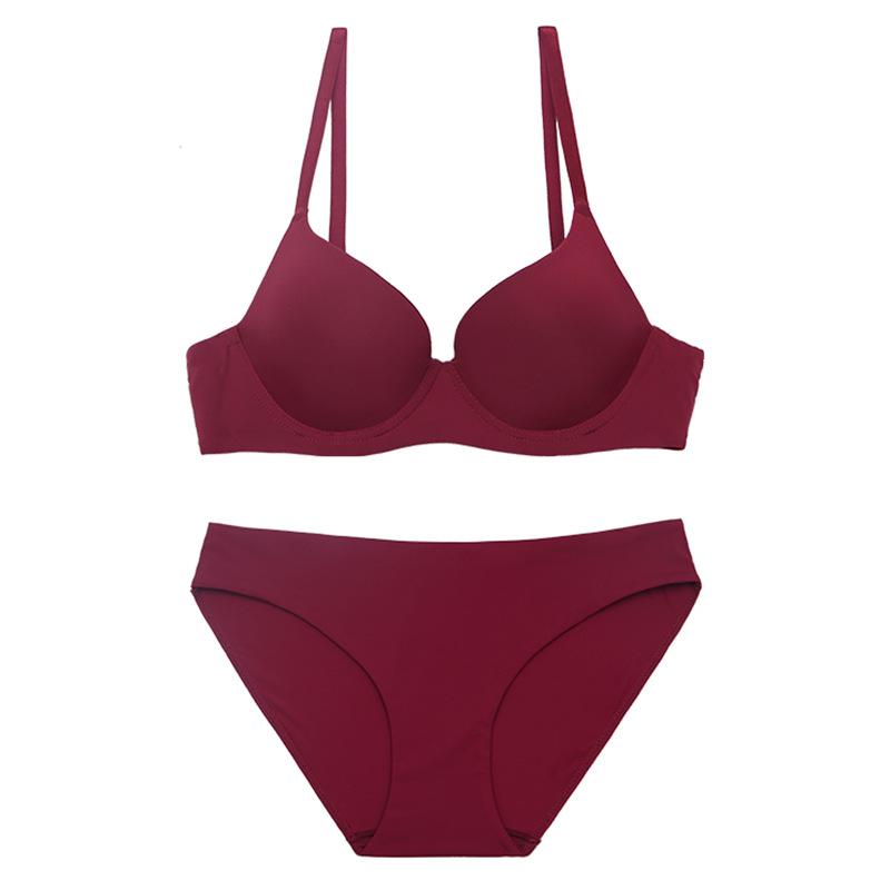 

Европейский и американский бестселлер большого размера бесшовный бюстгальтер на косточках и трусики для женщин - Минимизирующий объем груди, мягкий и гладкий пуш-ап стиль 70B