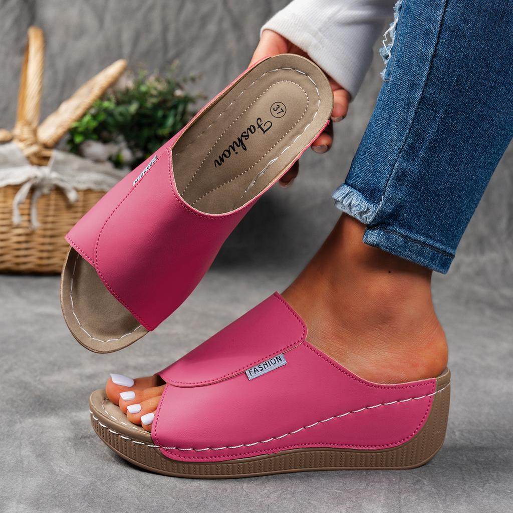 Fashion 2025 New Women Wedge Slippers Summer Fashion Slippers Open Toe Breathable Sandals Comfortable Buckle Woman Shoes Slides Women