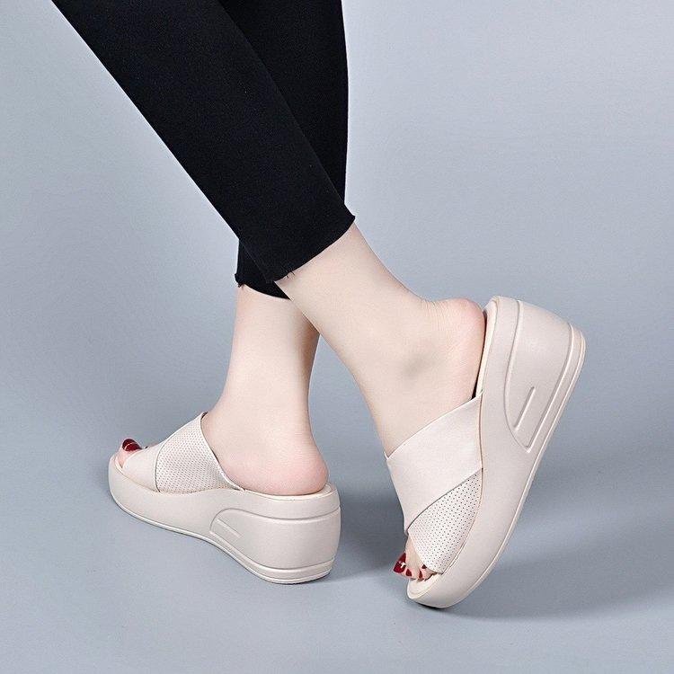 Muffin Thick-soled Soft Leather Sandals Women's 2025 Summer New Wedge Heel Slippers Heightened Soft-soled Fish Mouth Outer Slippers